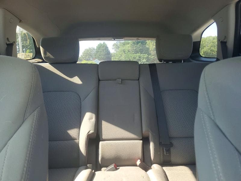 2017 HYUNDAI SANTA FE SE 10