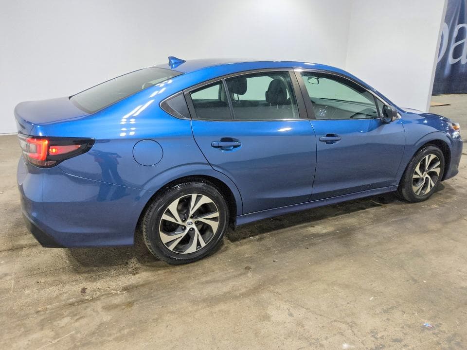 2022 SUBARU LEGACY 3