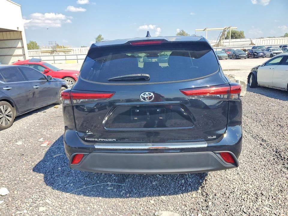 2023 TOYOTA HIGHLANDER XLE 6