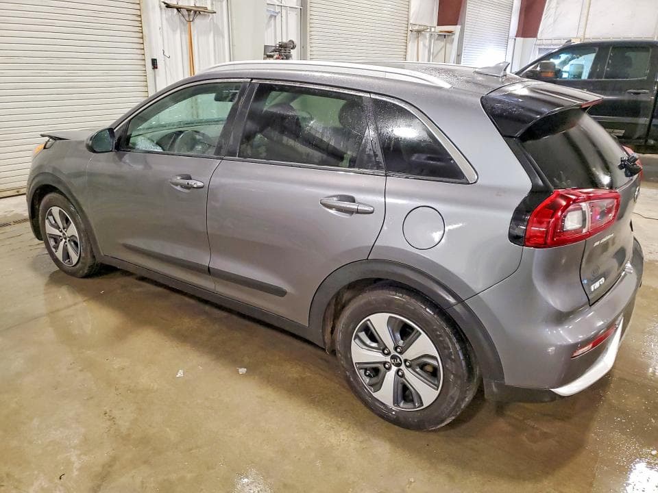 2017 KIA NIRO LX 2