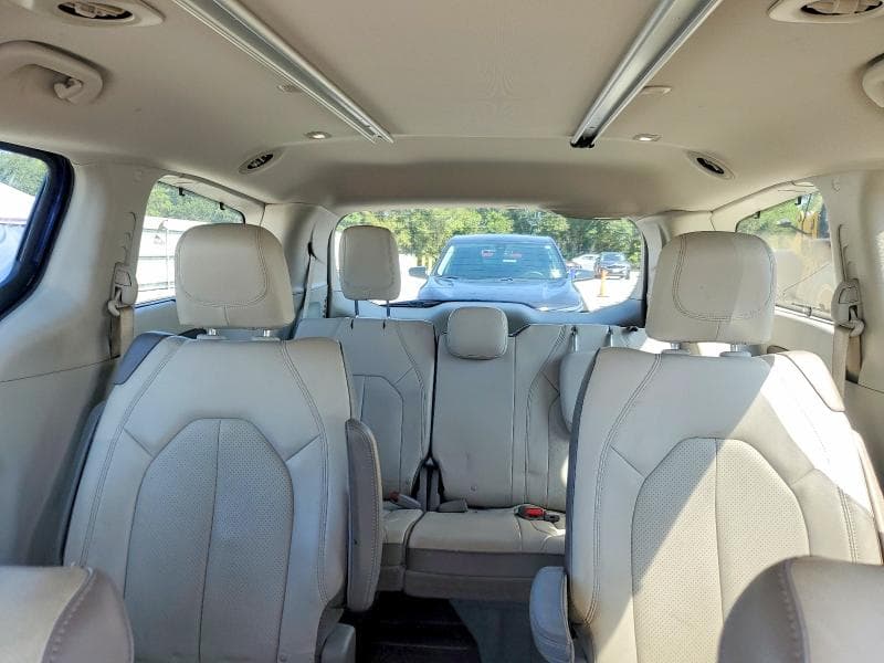 2019 CHRYSLER PACIFICA TOURING L 10