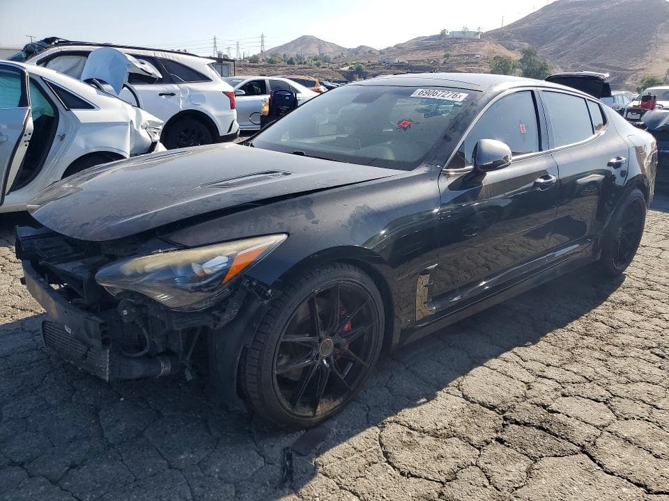 2018 KIA STINGER GT1