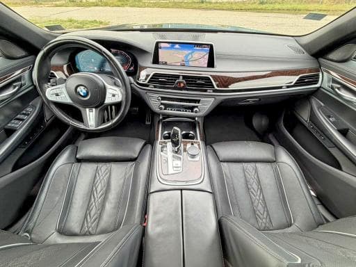 2022 BMW 740 XI 9
