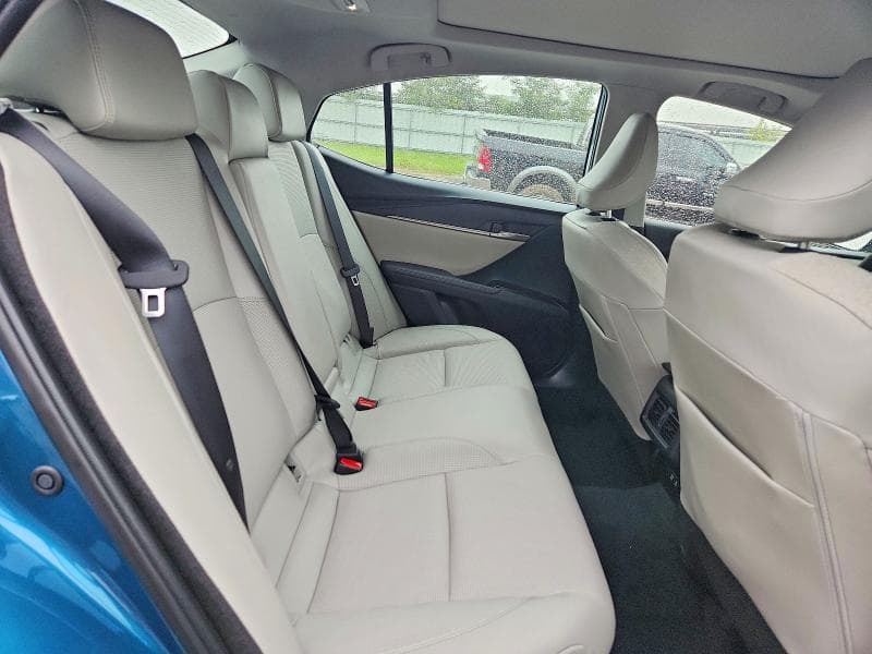 2026 TOYOTA CAMRY XLE 10