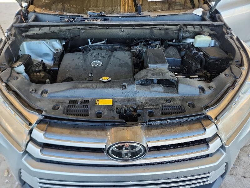 2017 TOYOTA HIGHLANDER XLE 12