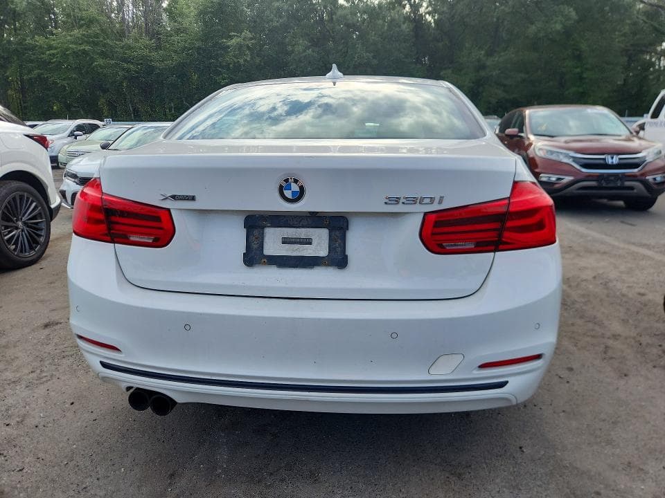 2017 BMW 330 XI 6