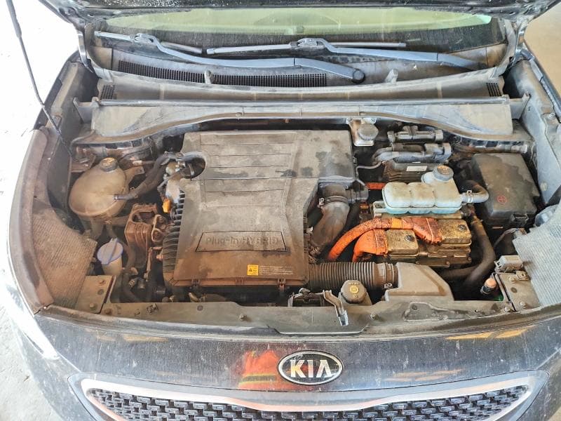 2018 KIA NIRO LX 11