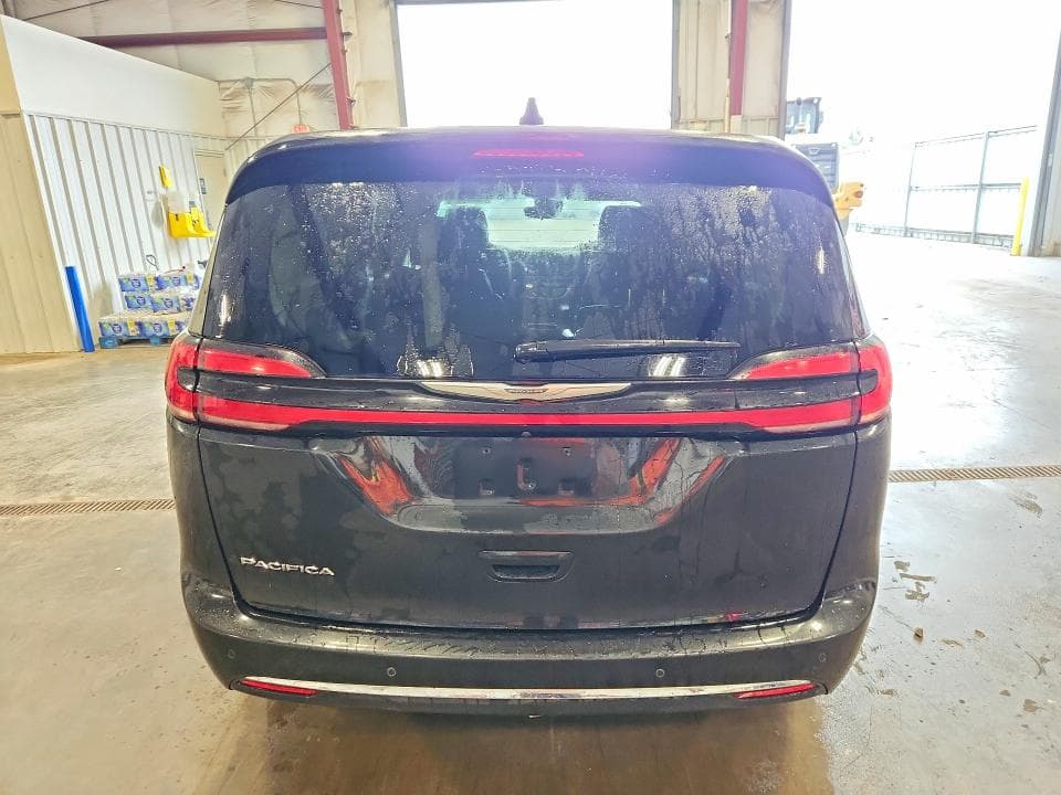 2023 CHRYSLER PACIFICA TOURING L 6