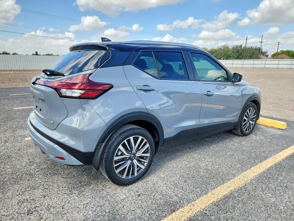 2024 NISSAN KICKS SV 3