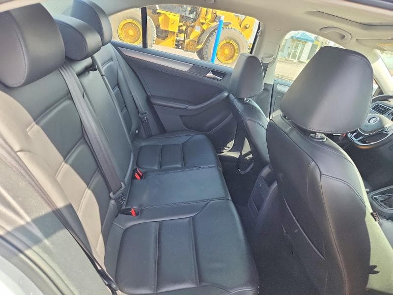 2017 VOLKSWAGEN JETTA SEL 10