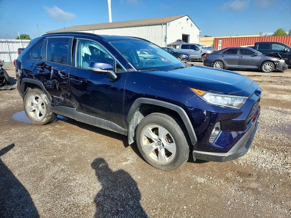 2019 TOYOTA RAV4 XLE 4
