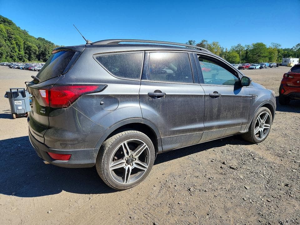2019 FORD ESCAPE SEL 3