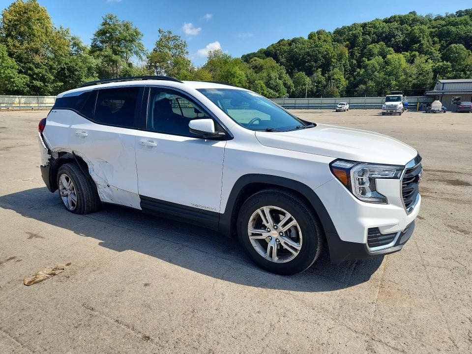 2022 GMC TERRAIN SLE 4