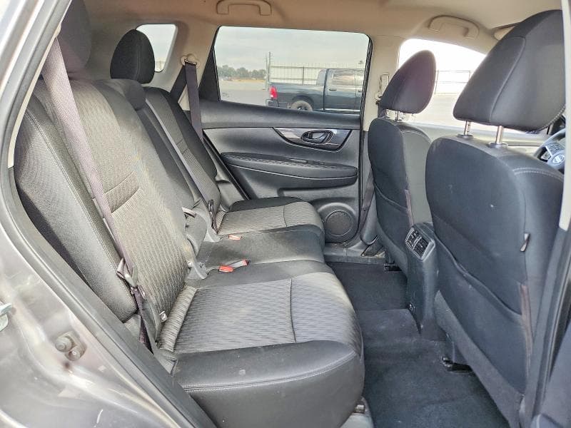 2019 NISSAN ROGUE S 11