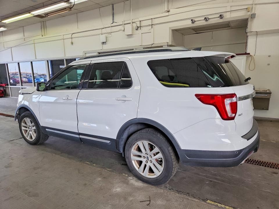 2018 FORD EXPLORER XLT 2