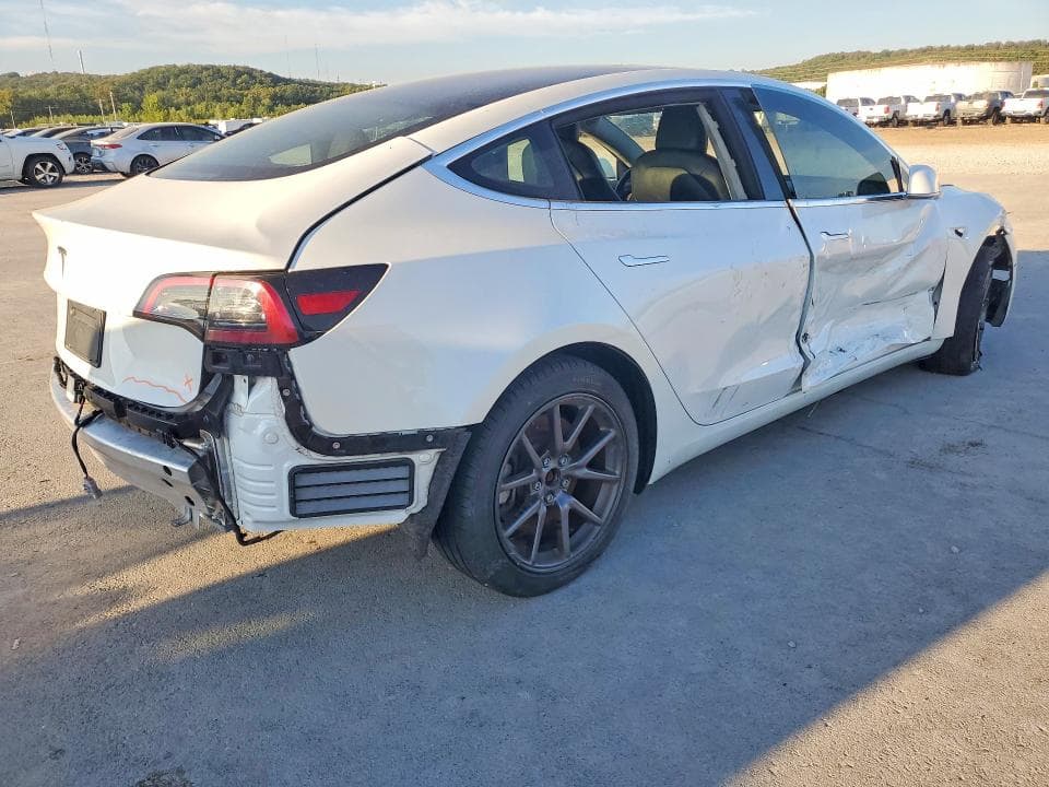 2019 TESLA MODEL 3 3