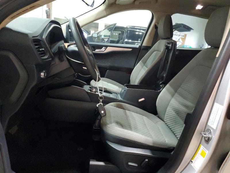 2020 FORD ESCAPE SE 7
