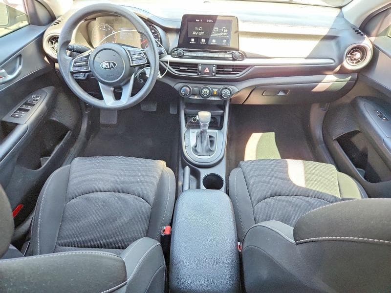 2020 KIA FORTE LXS 8