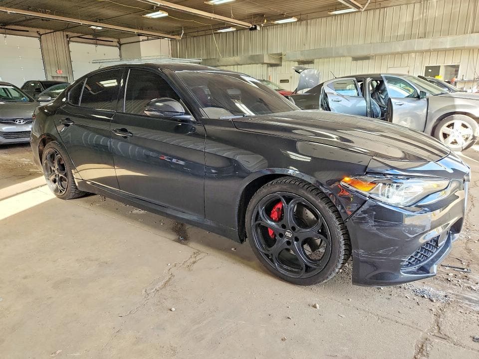 2018 ALFA ROMEO GIULIA TI 4
