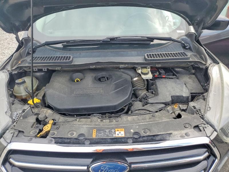 2017 FORD ESCAPE SE 11