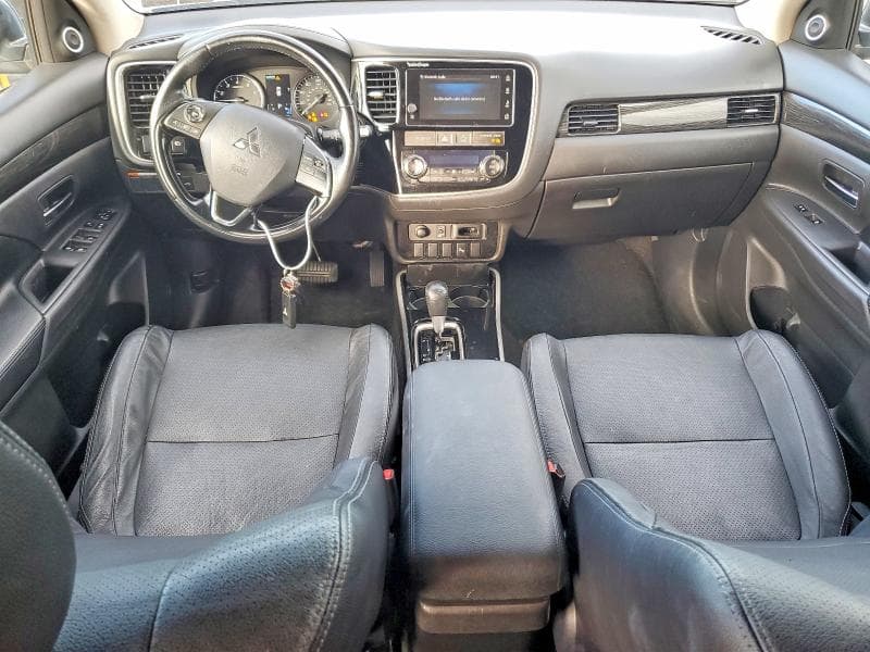 2017 MITSUBISHI OUTLANDER SE 8