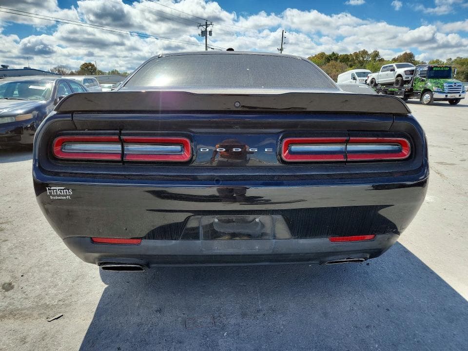 2019 DODGE CHALLENGER SXT 6