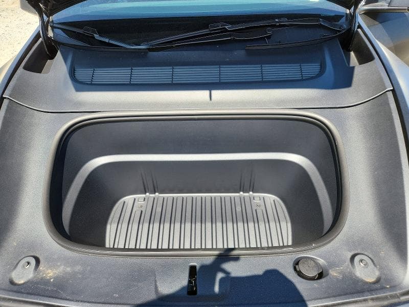 2026 TESLA MODEL Y 11