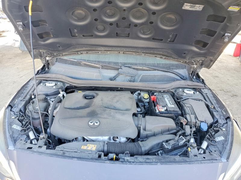 2018 INFINITI QX30 BASE 11