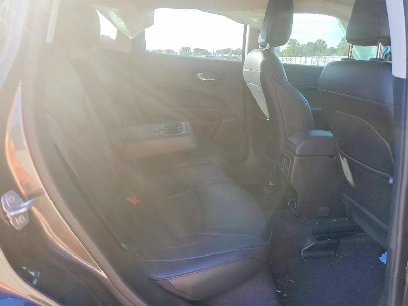 2018 JEEP COMPASS LATITUDE 11