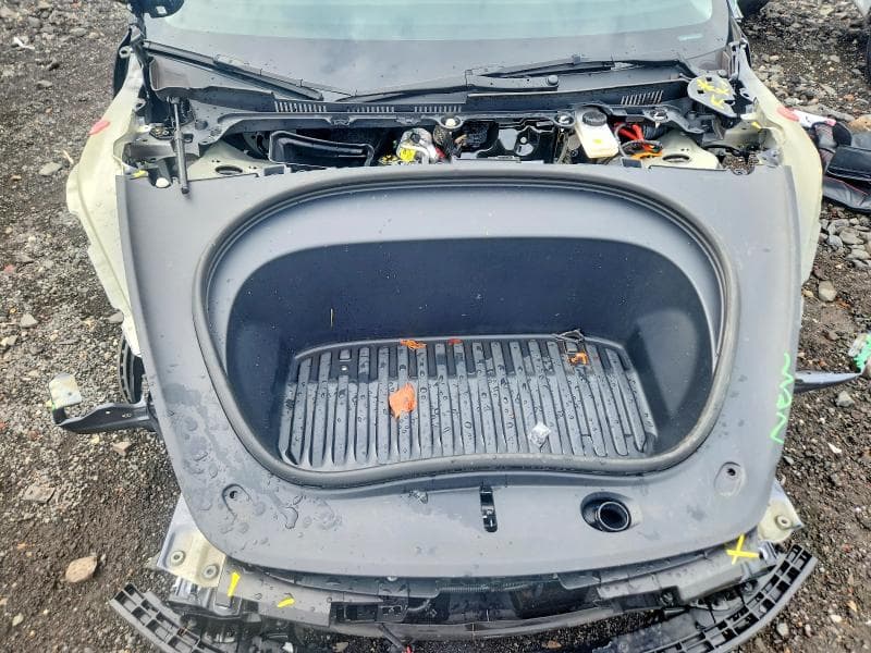 2025 TESLA MODEL 3 11