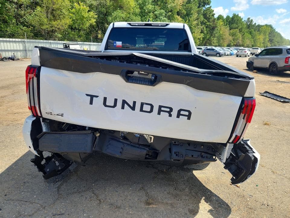 2026 TOYOTA TUNDRA CREWMAX SR5 6