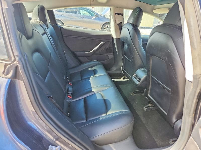 2018 TESLA MODEL 3 11