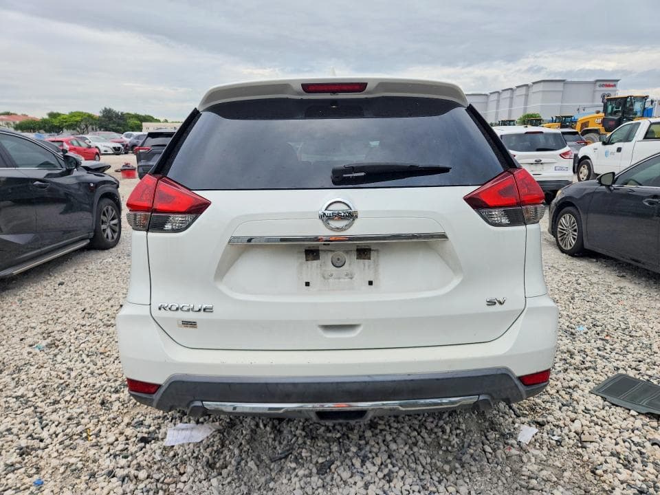 2018 NISSAN ROGUE SV 6