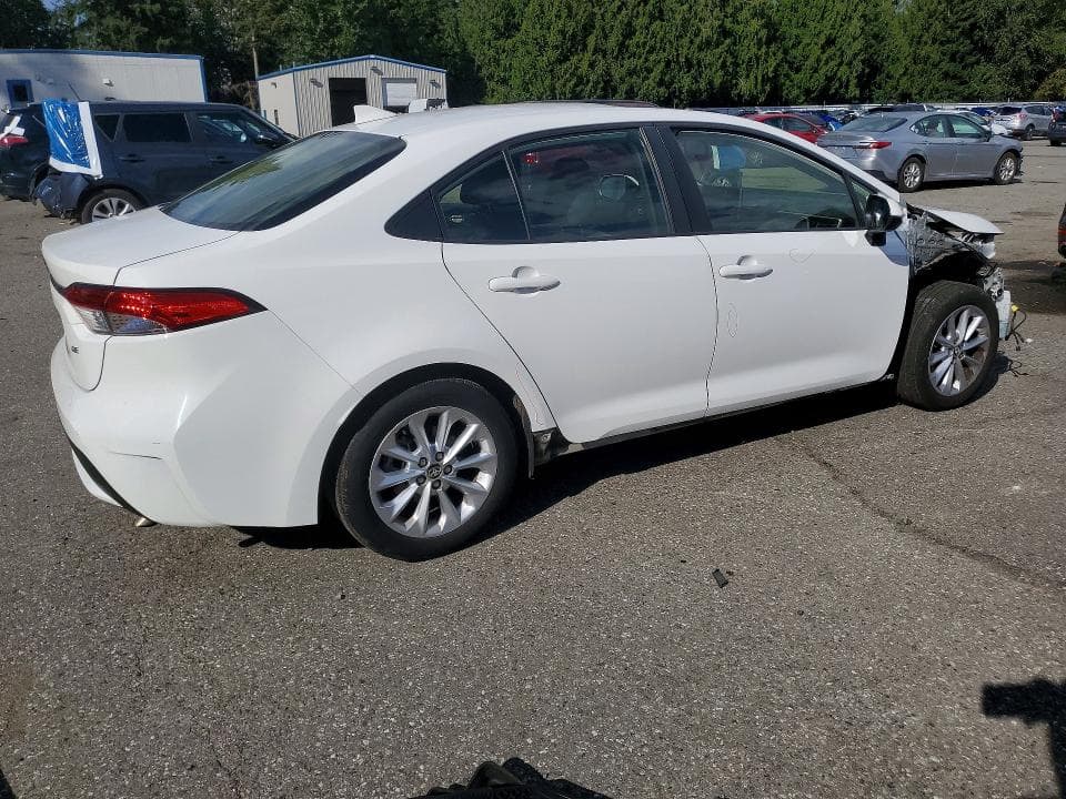 2021 TOYOTA COROLLA LE 3