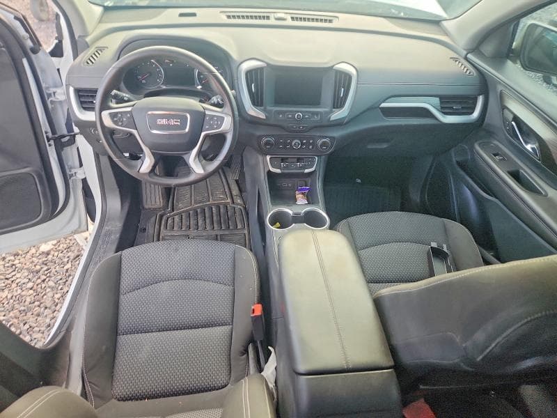 2023 GMC TERRAIN 8