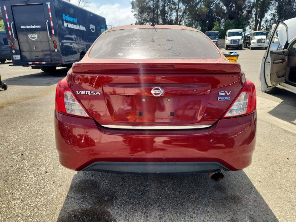 2017 NISSAN VERSA SV 6