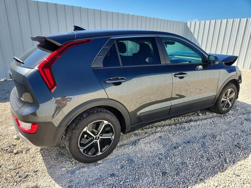 2026 KIA NIRO LX 3