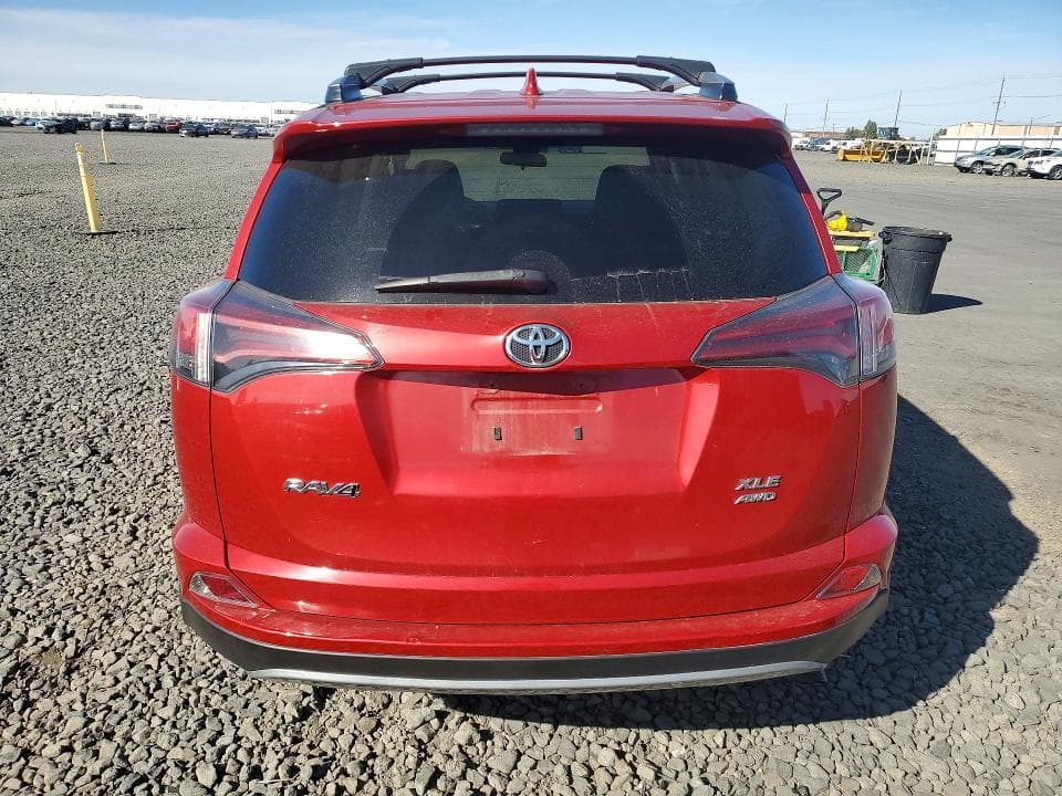 2017 TOYOTA RAV4 XLE 6