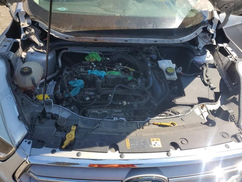 2019 FORD ESCAPE SE 11