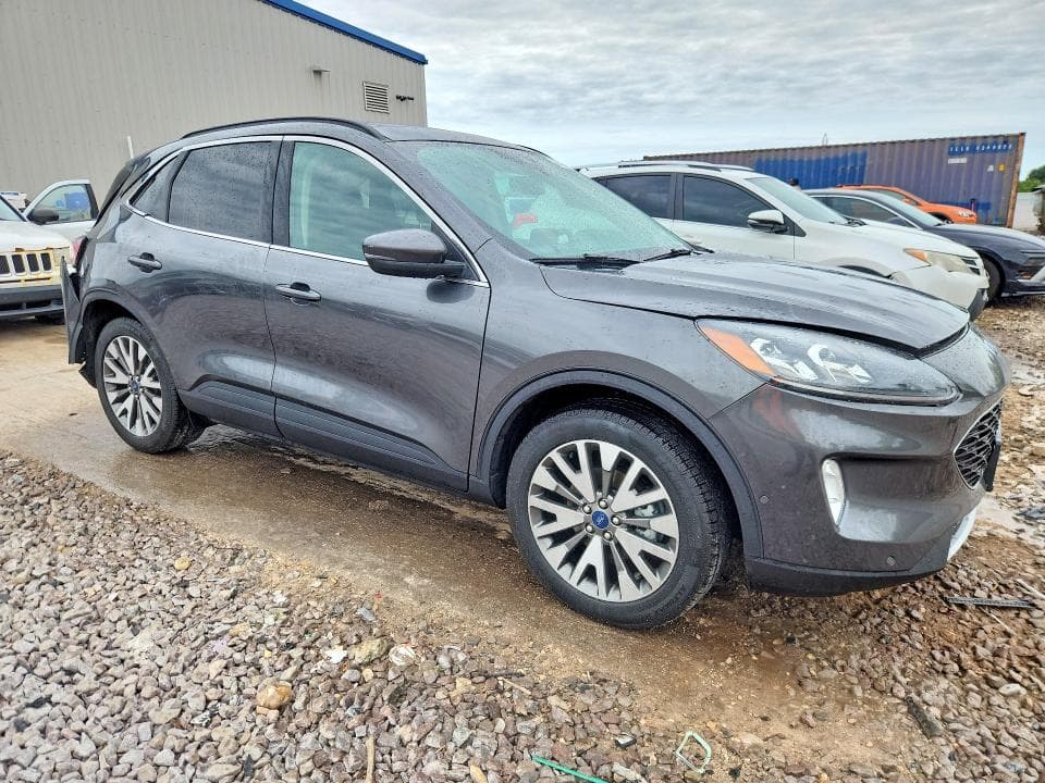 2020 FORD ESCAPE TITANIUM 4