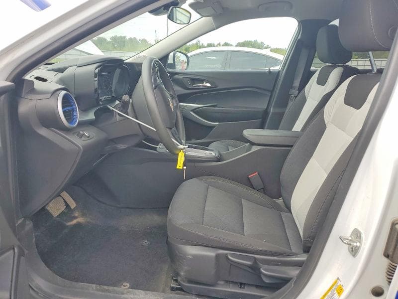 2025 CHEVROLET TRAX LS 7