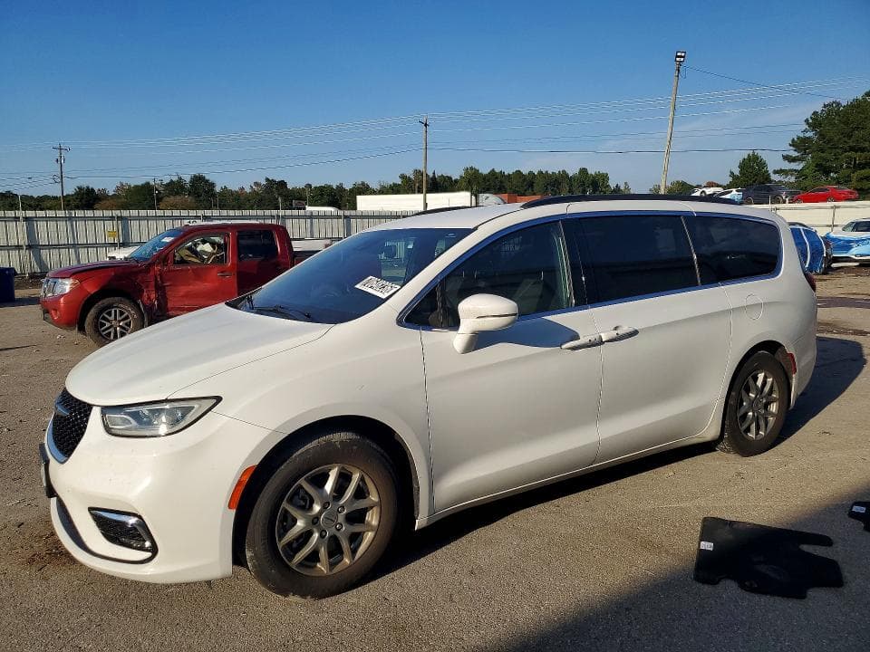 2022 CHRYSLER PACIFICA TOURING - 1