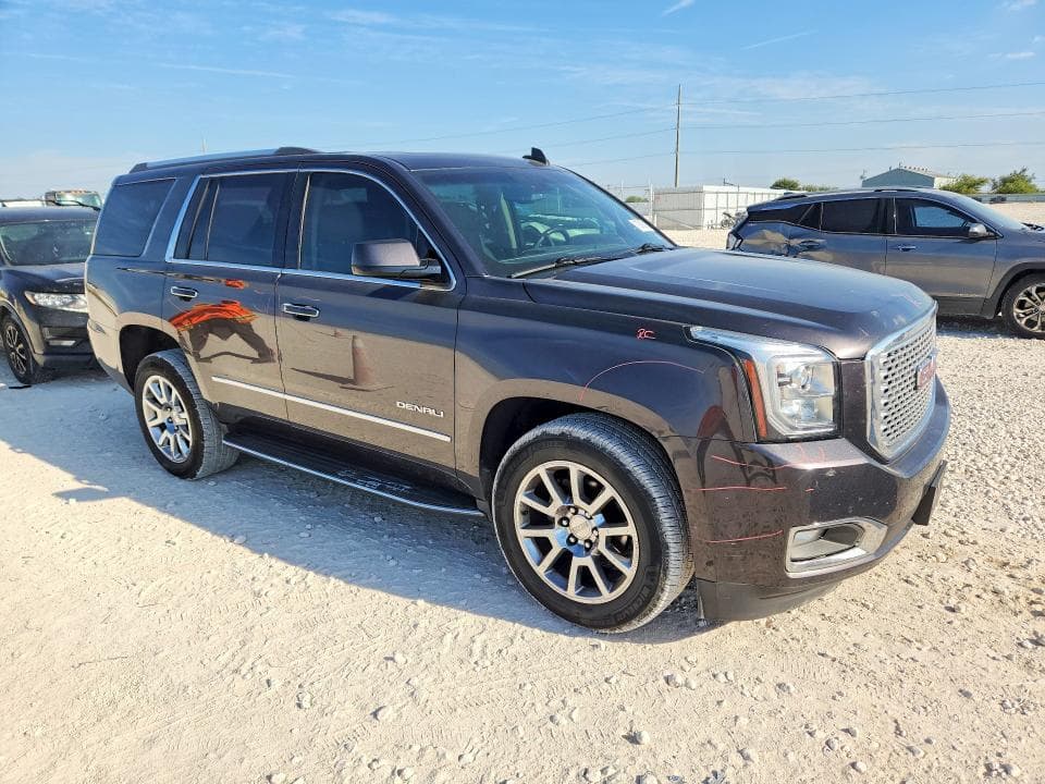 2017 GMC YUKON DENALI 4