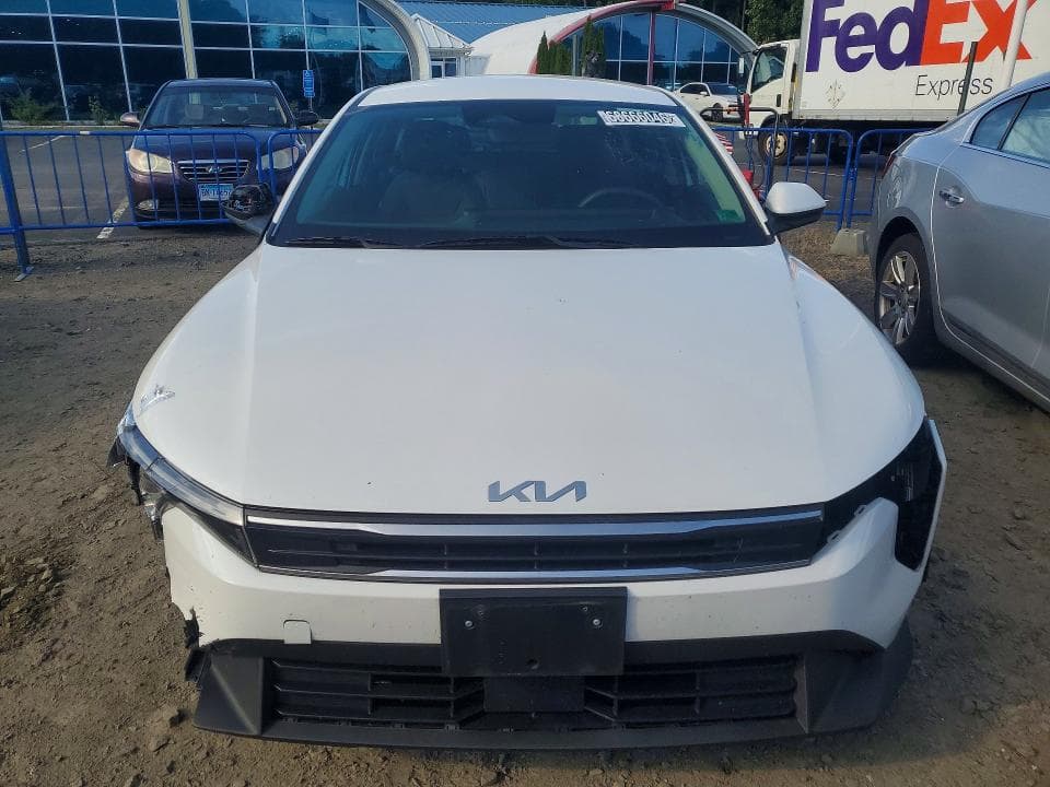 2025 KIA K4 LXS 5