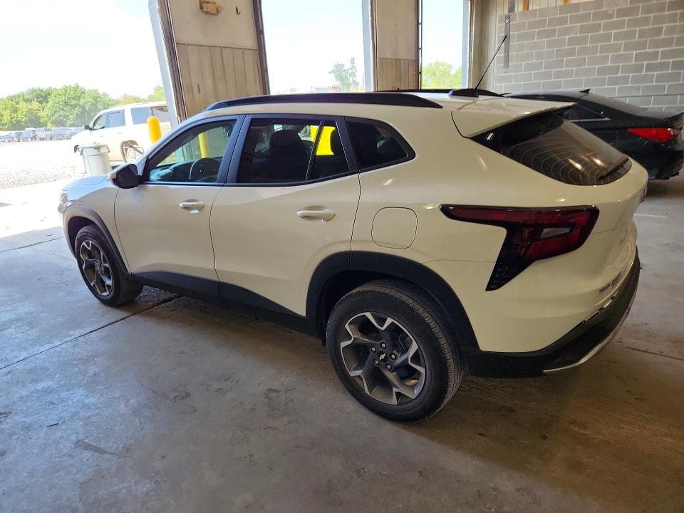 2024 CHEVROLET TRAX 1LT 2