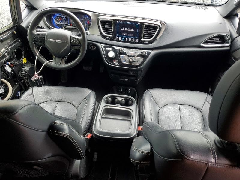 2020 CHRYSLER PACIFICA TOURING L 8