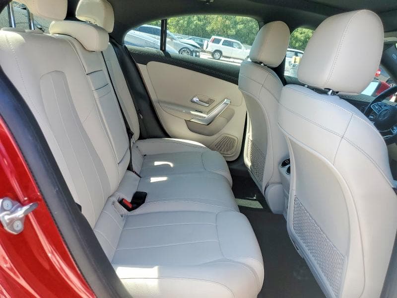2021 MERCEDES-BENZ CLA 250 4MATIC 10