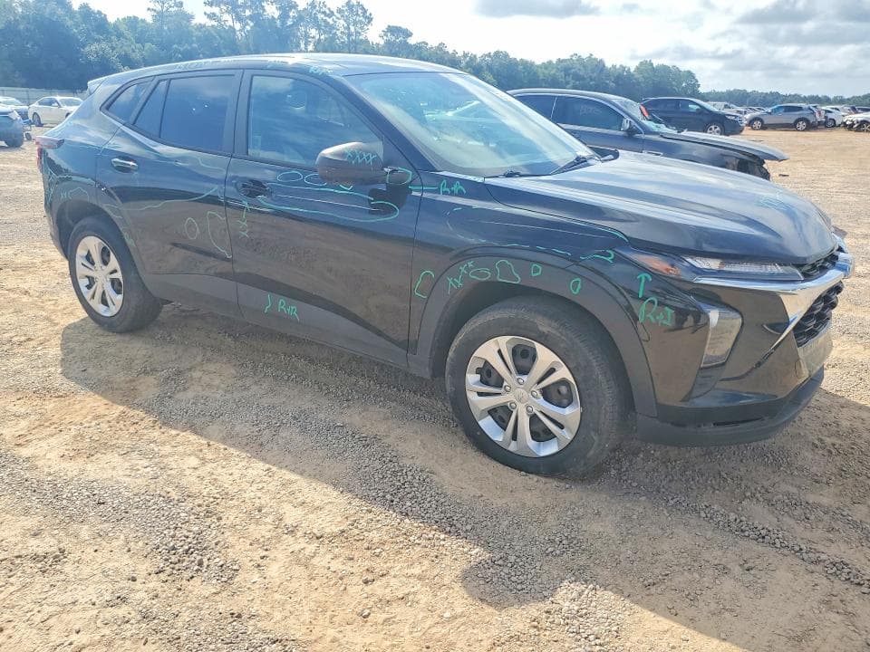 2024 CHEVROLET TRAX LS 4