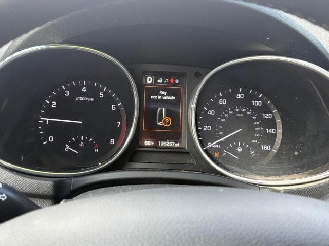 2017 HYUNDAI SANTA FE SE 8