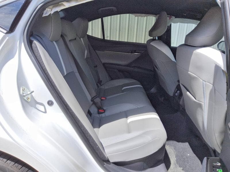 2026 TOYOTA CAMRY SE 10